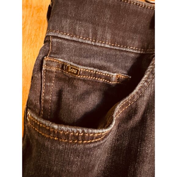 Lee Plus Size Womens Jeans Regular Fit Straight Leg Mid Rise Flex Motion Size 24 - Picture 3 of 10